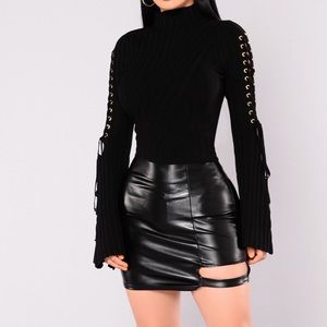 Bell sleeve ribbed Sweater Black